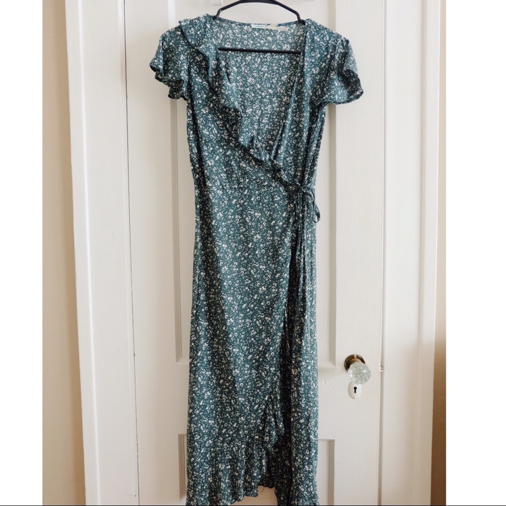 Urban Outfitters Kimchi Ruffle Midi Wrap dress